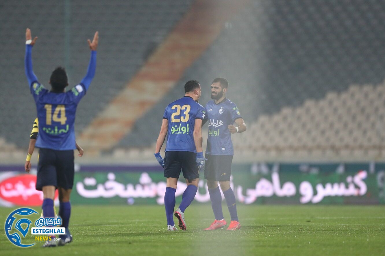 دیدار استقلال و نود