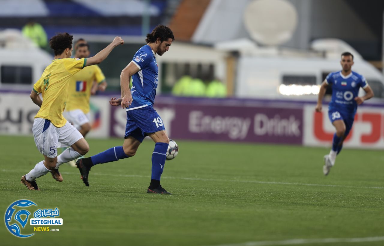 استقلال 1-0 نفت آبادان
