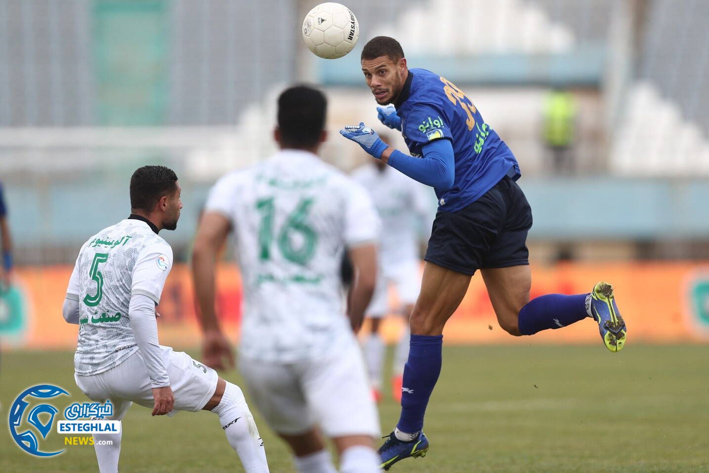 آلومینیوم اراک 1-1 استقلال