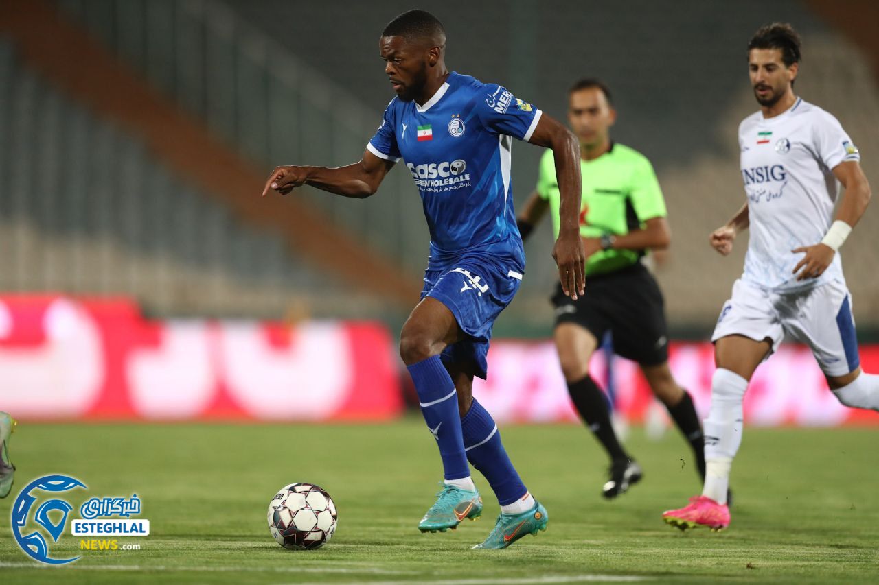 دیدار دوستانه استقلال و استقلال خوزستان