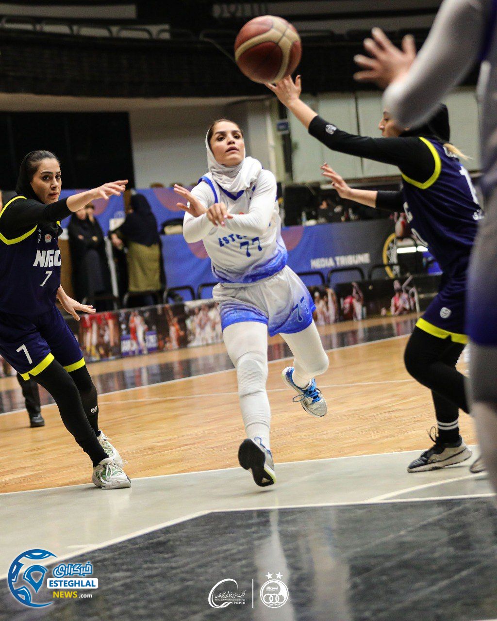 تیم بسکتبال بانوان استقلال