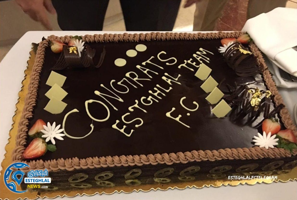 کیک صعود استقلال