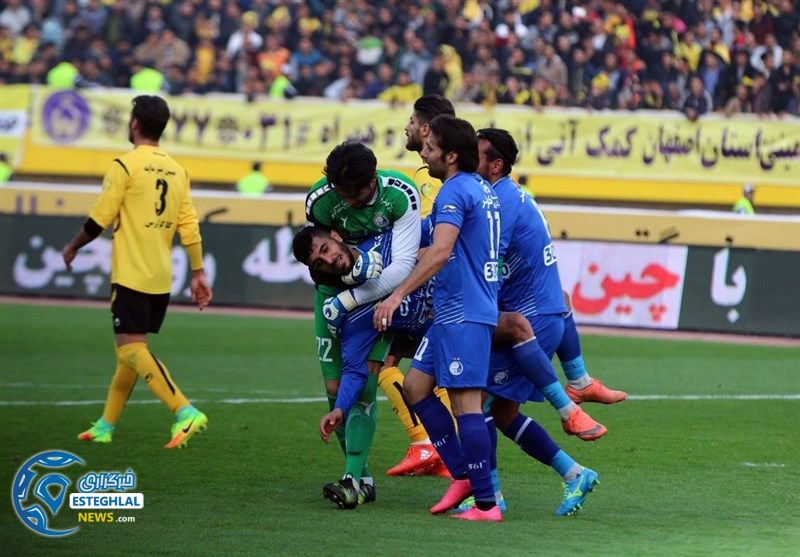 بهنام برزای دیدار سپاهان و استقلال