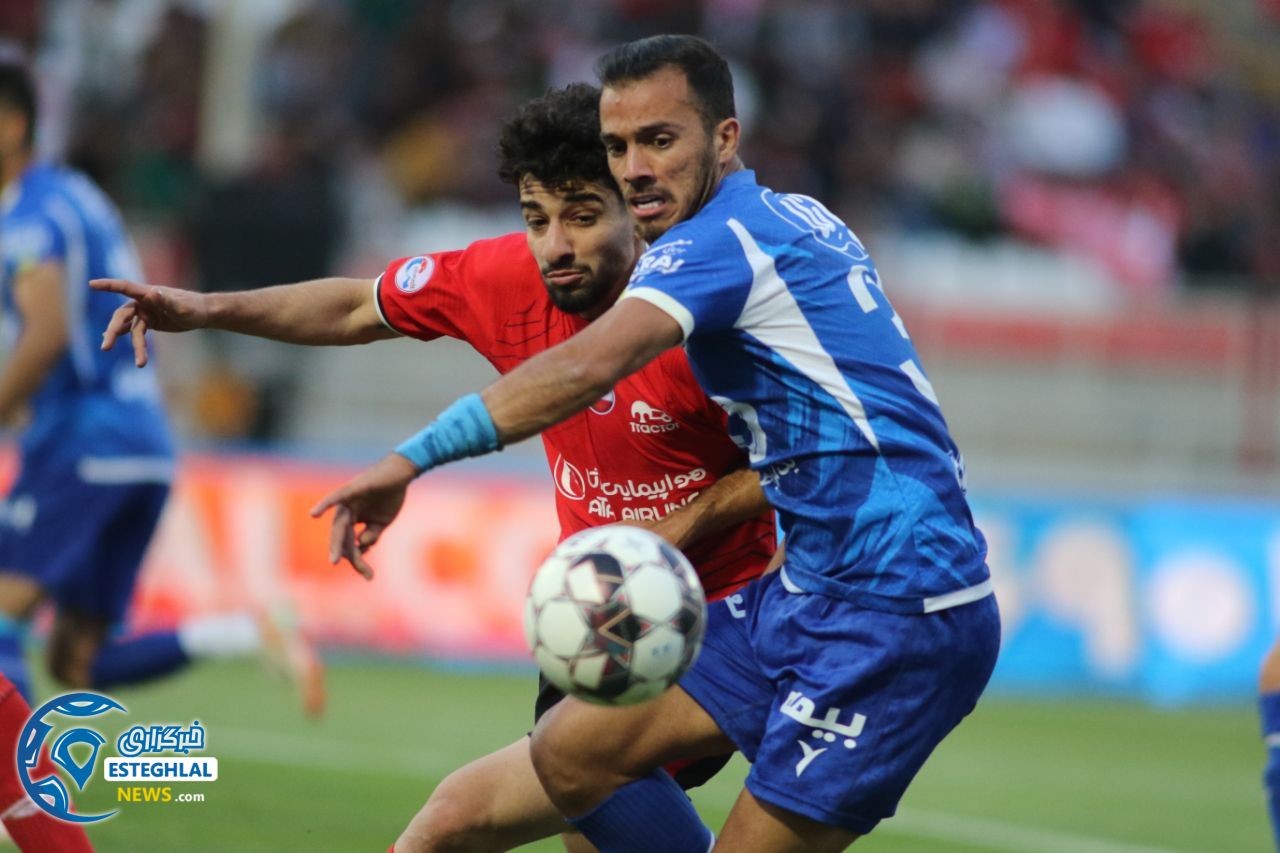 تراکتور 0-0 استقلال