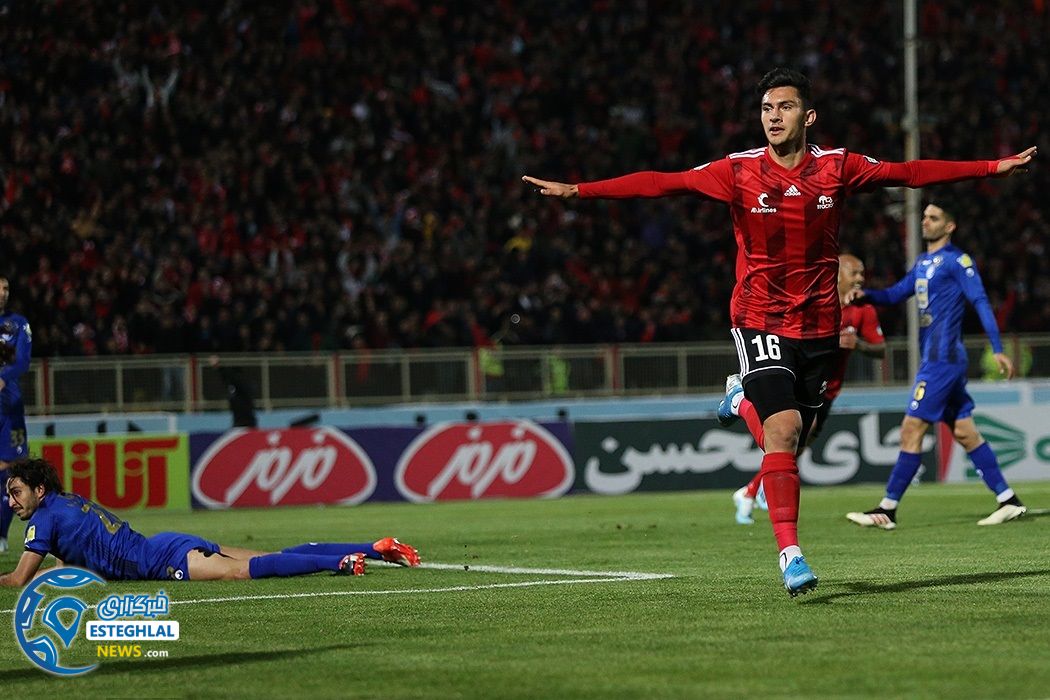 دیدار تراکتور و استقلال