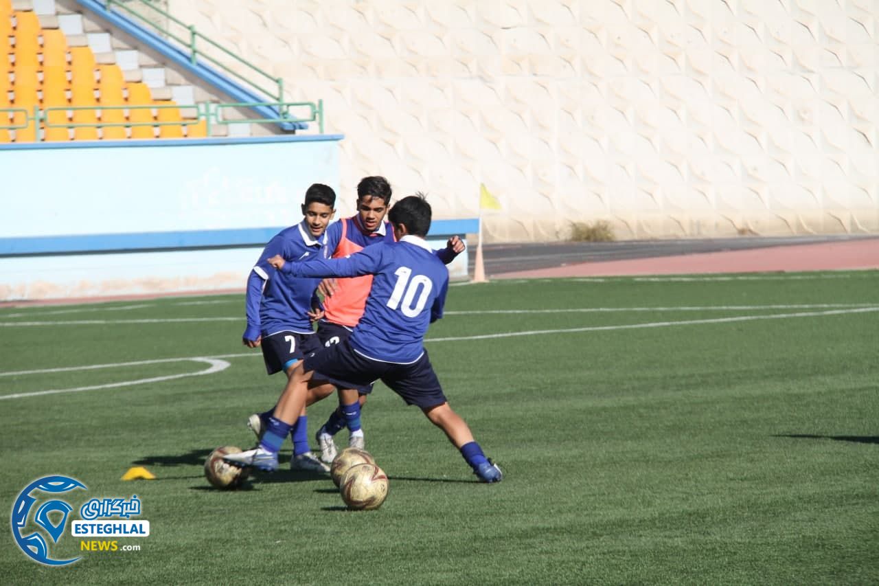 تیم نونهالان استقلال