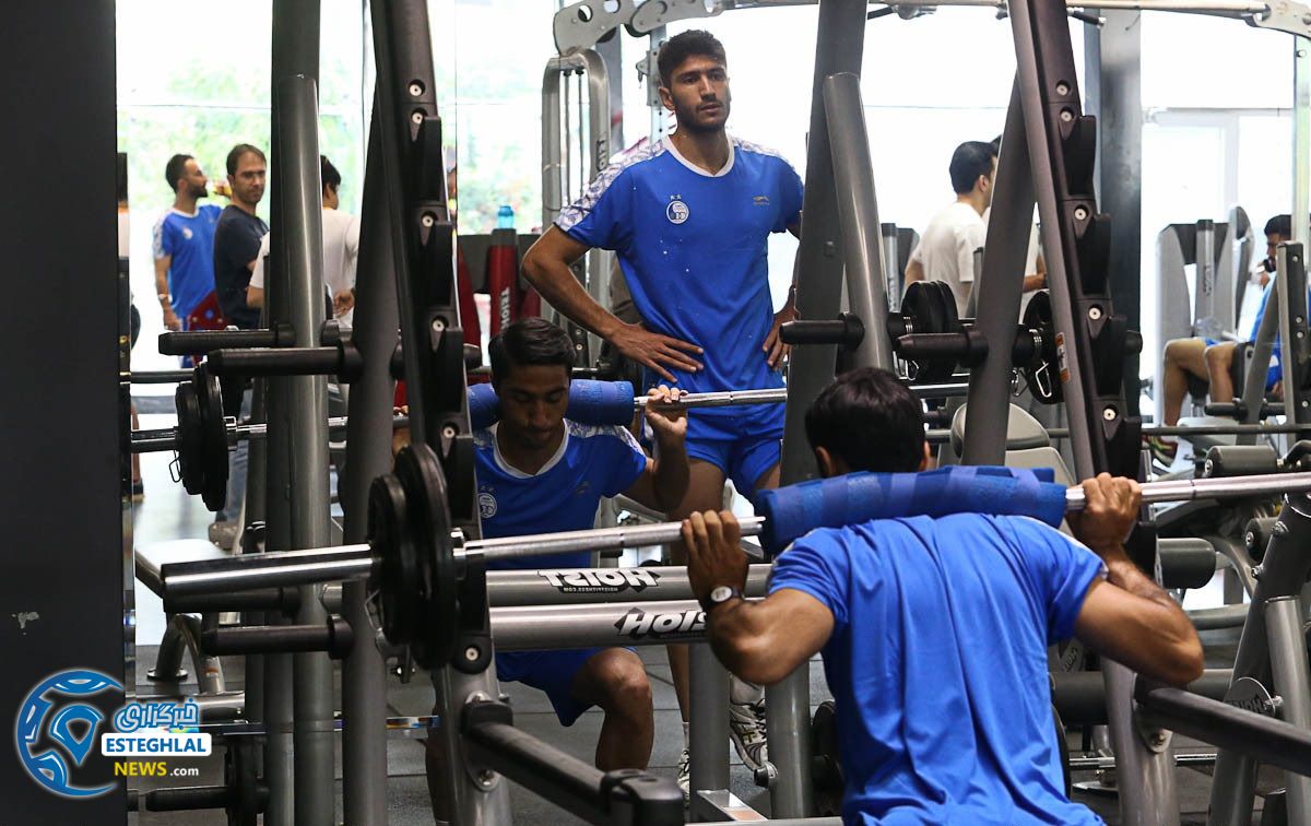 تمرین وزنه استقلال