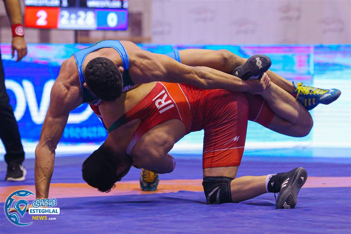 تیم کشتی آزاد و فرنگی استقلال