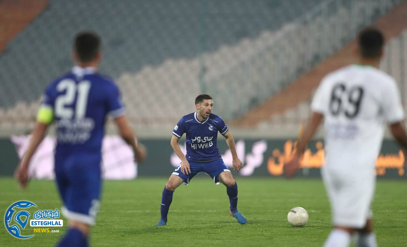 دیدار استقلال و ماشین سازی