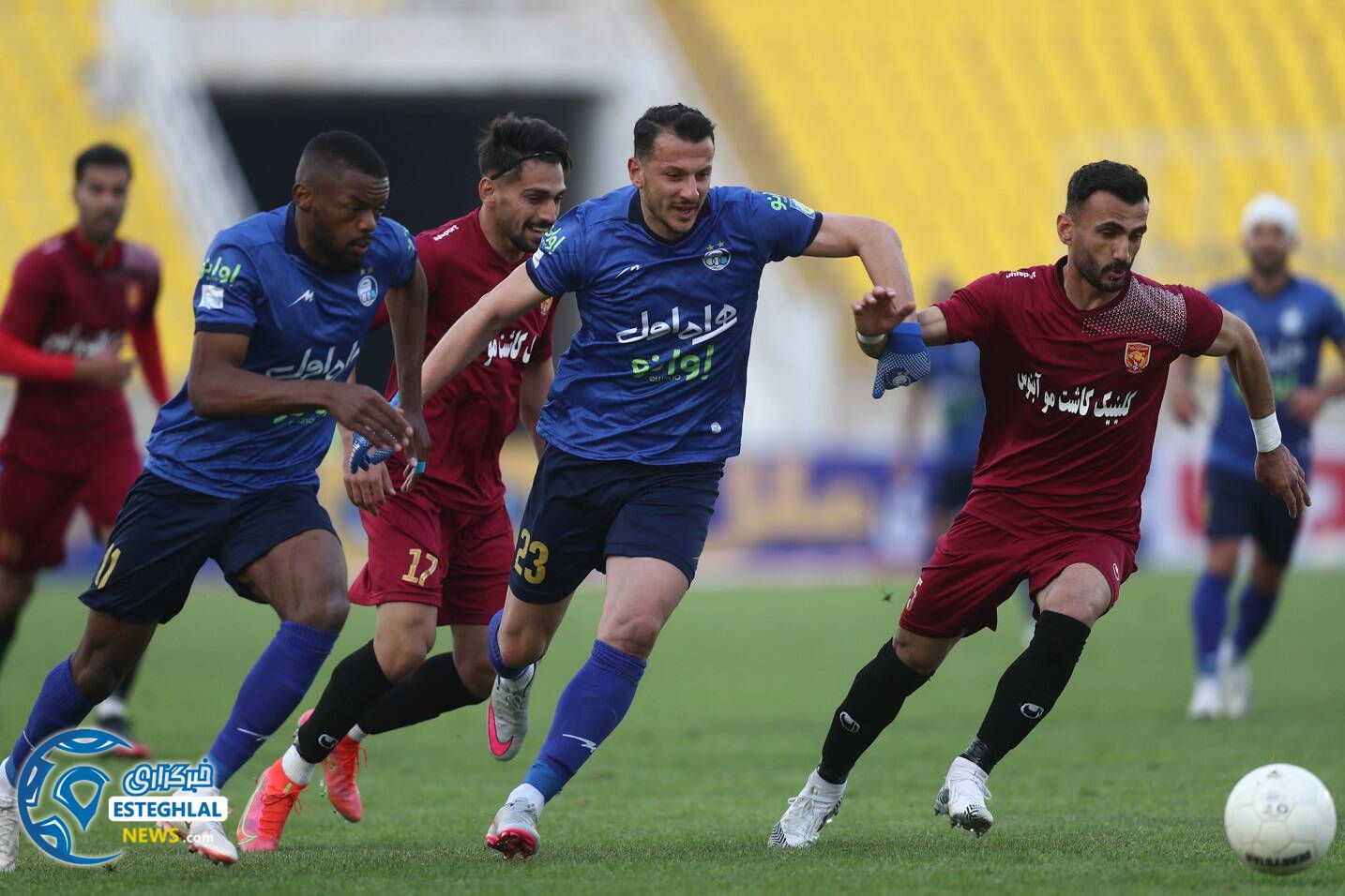 پدیده 0-3 استقلال