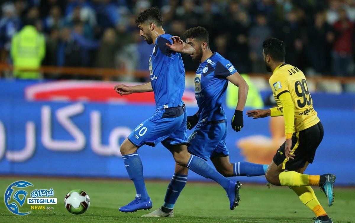 دیدار استقلال مقابل پارس جنوبی