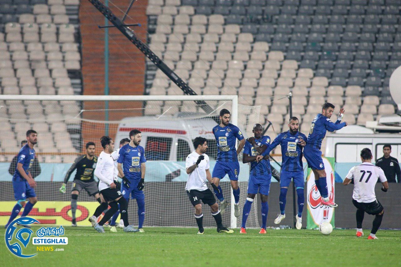 دیدار استقلال و شاهین