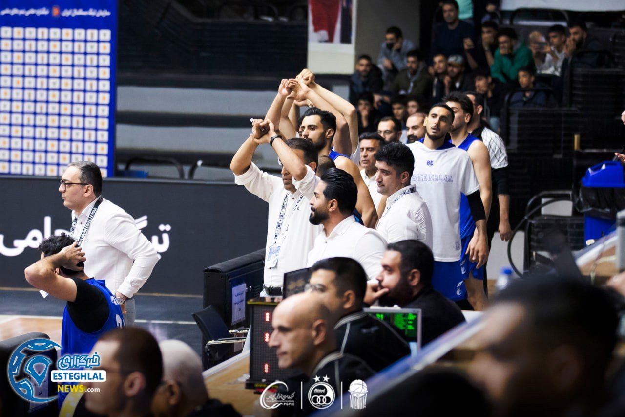 تیم بسکتبال آقایان استقلال