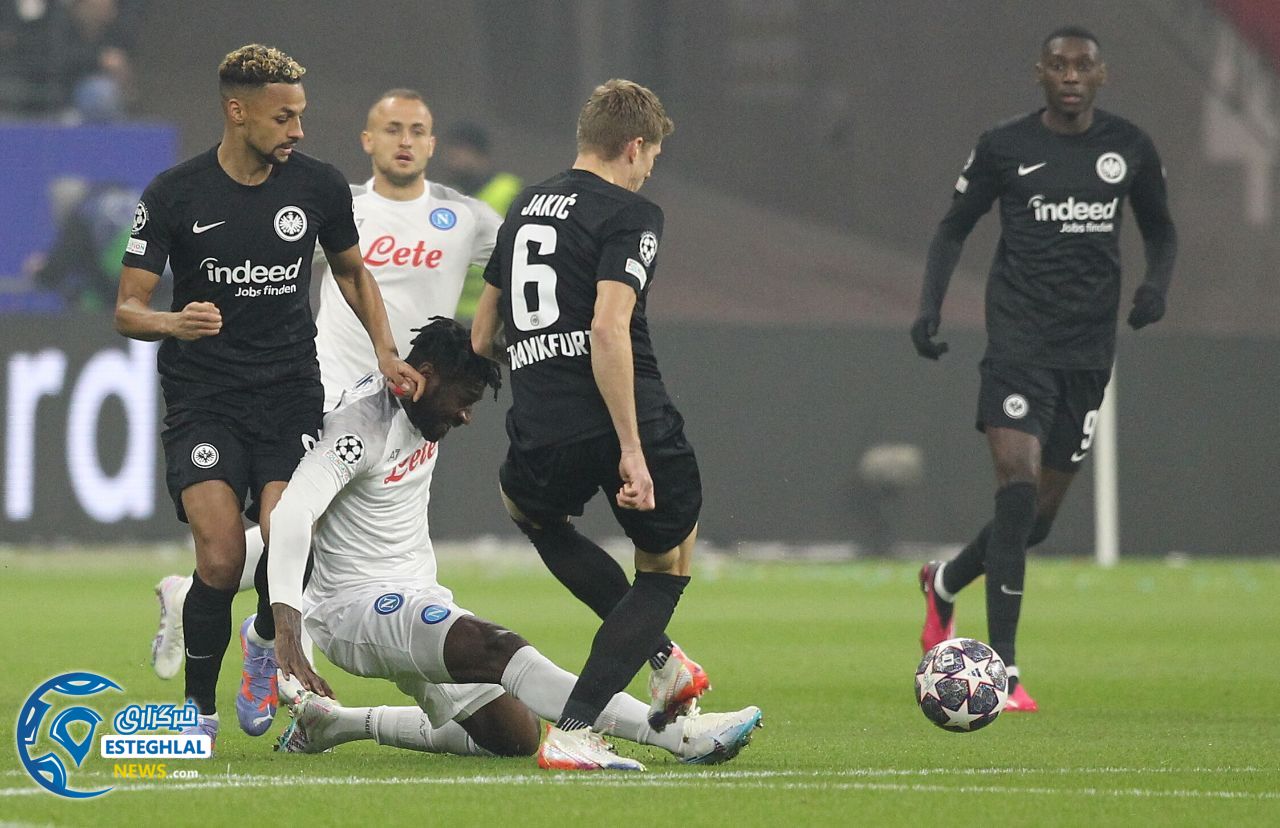 فرانکفورت 0-2 ناپولی