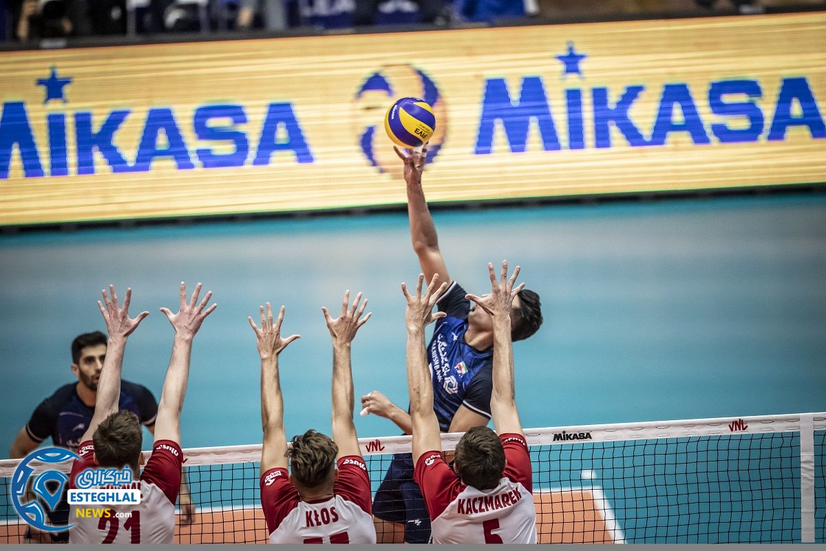 دیدار تیم های ملی والیبال ایران و لهستان
