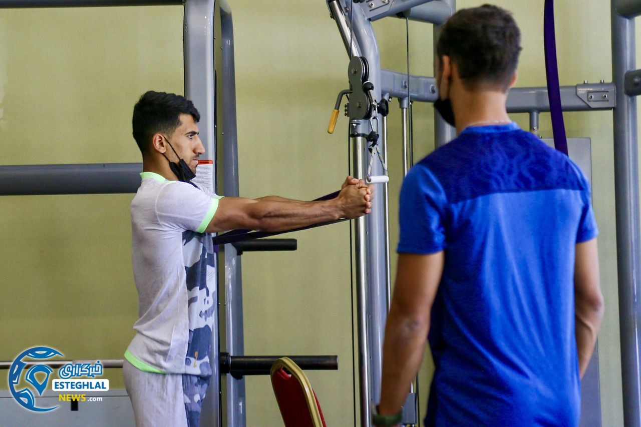 تمرین وزنه استقلال