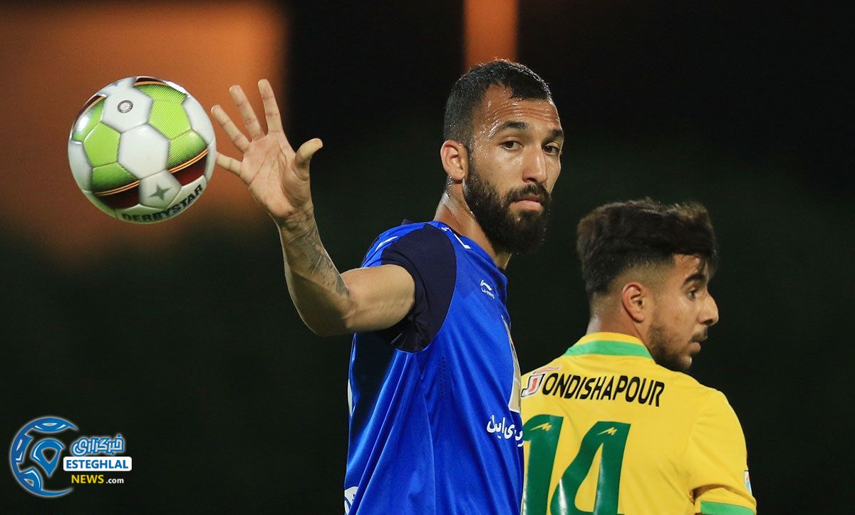 دیدار صنعت نفت آبادان و استقلال