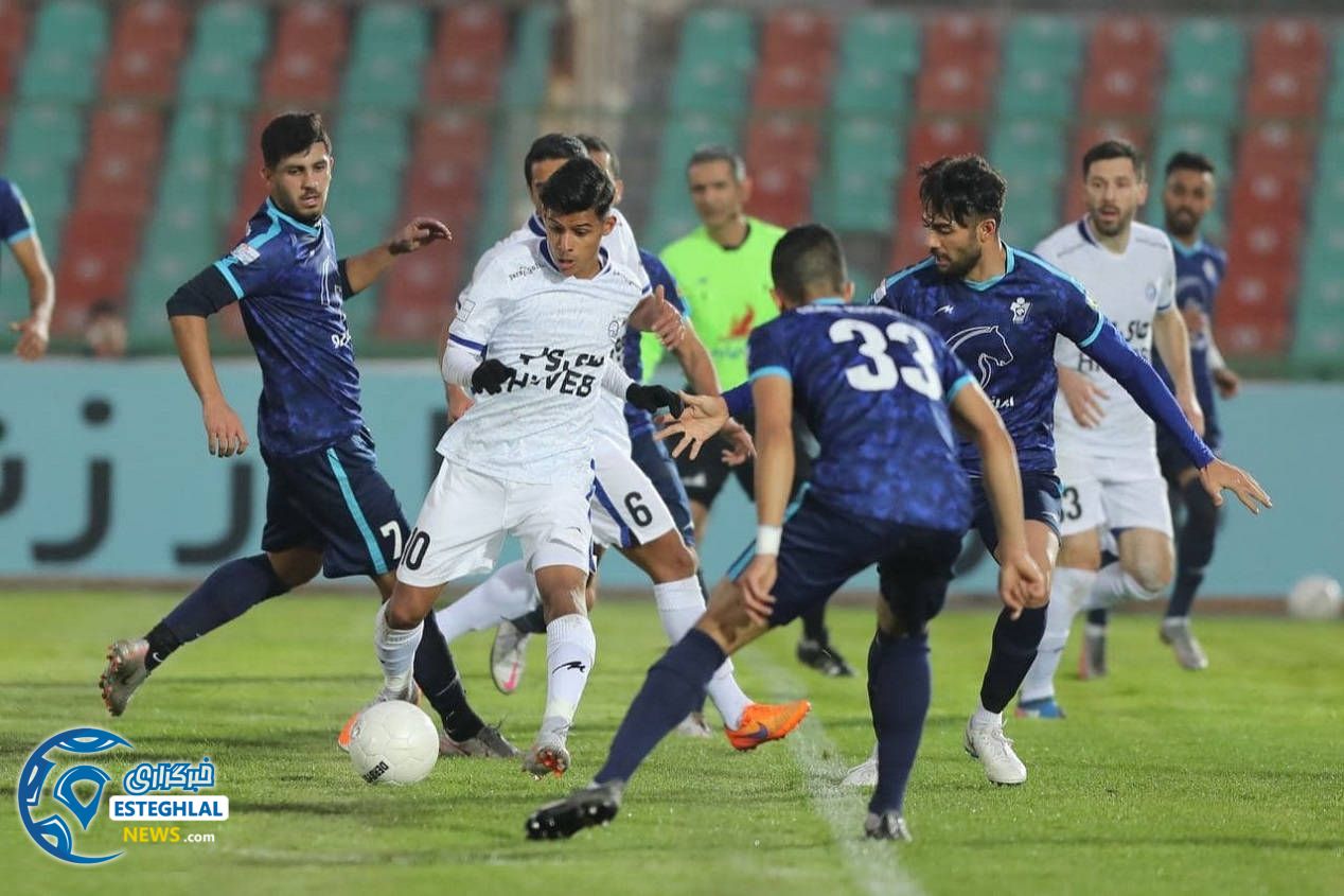 دیدار دوستانه استقلال و پیکان