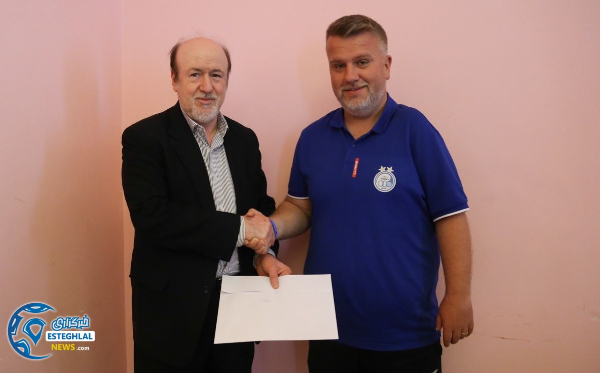 تمدید قرارداد شفر و کادر فنی استقلال