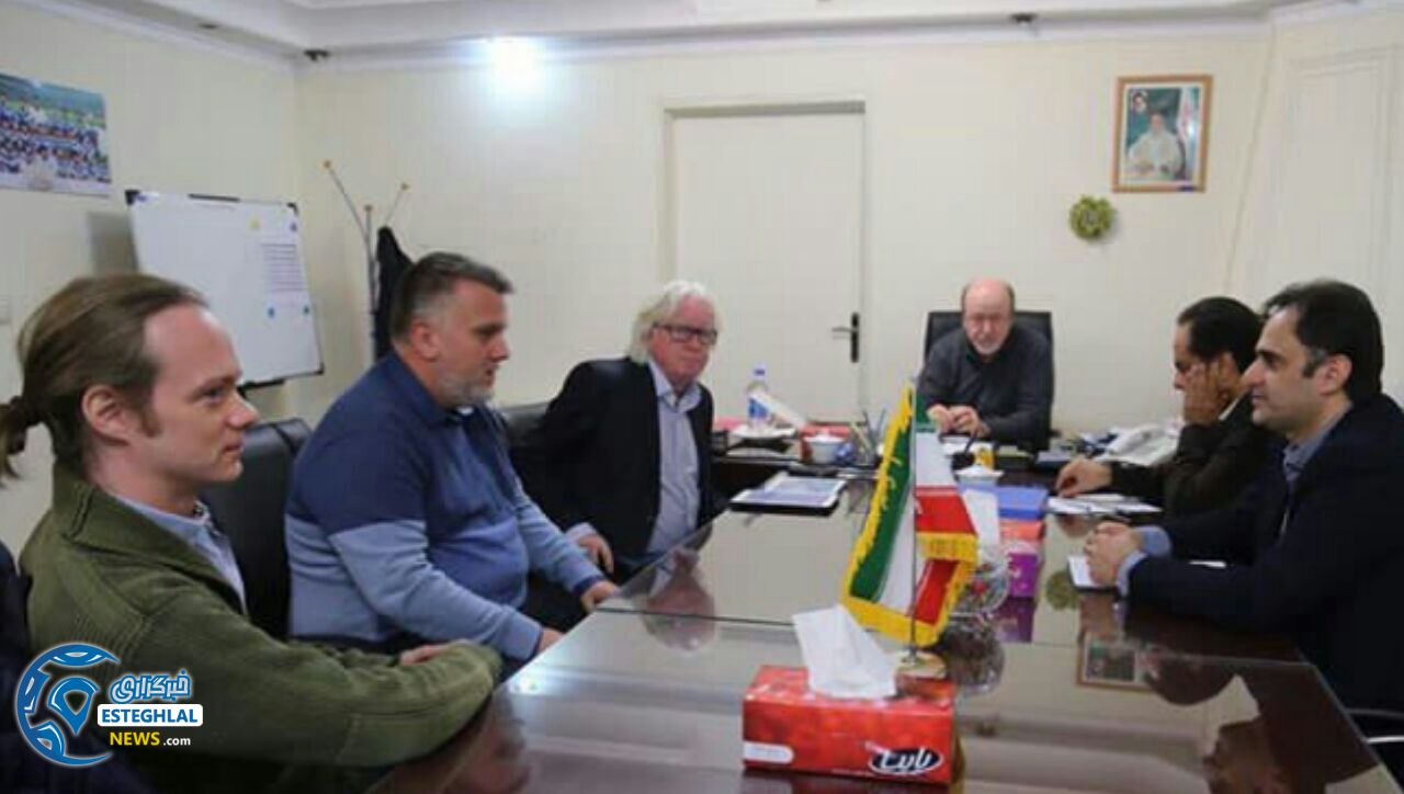 جلسه کادر فنی استقلال و مدیریت باشگاه