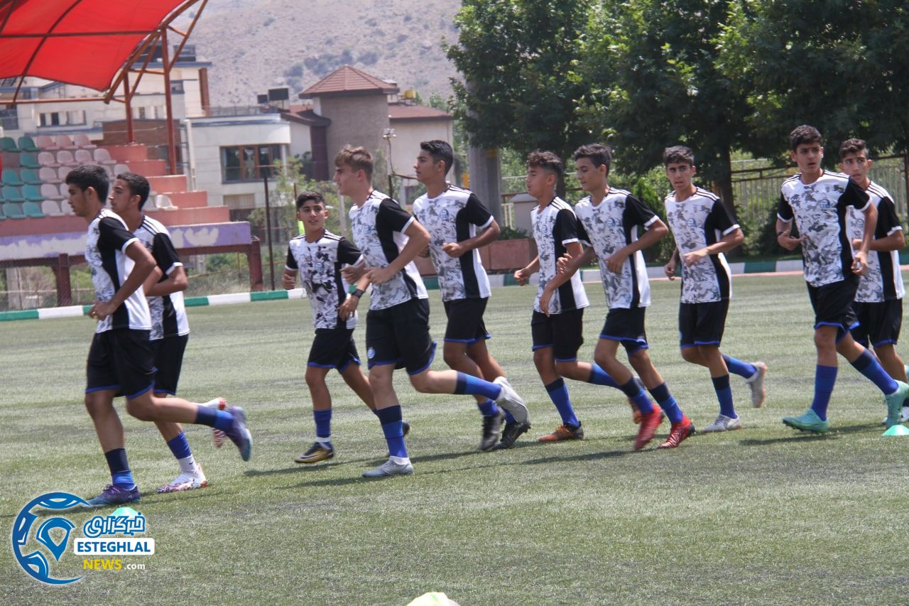 تیم نونهالان استقلال