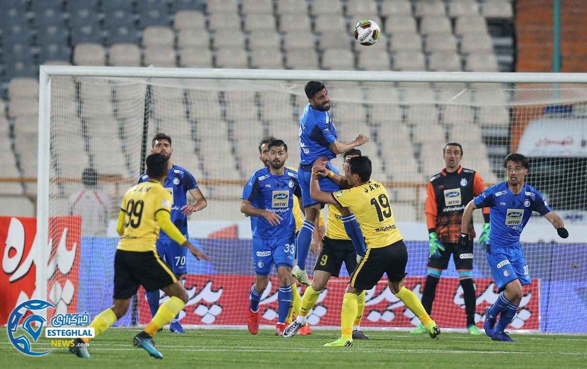 دیدار استقلال مقابل پارس جنوبی