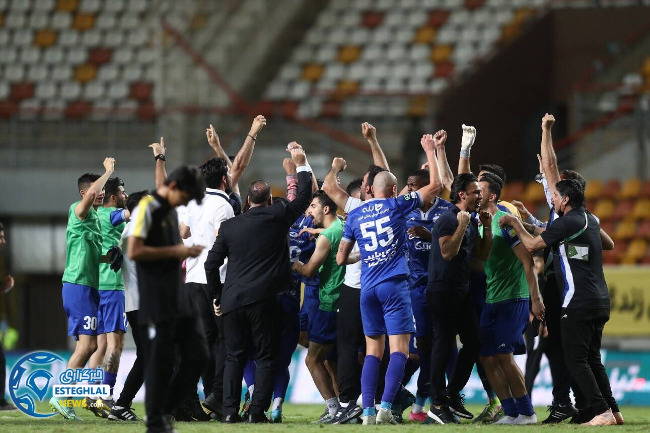 تیم فوتبال استقلال