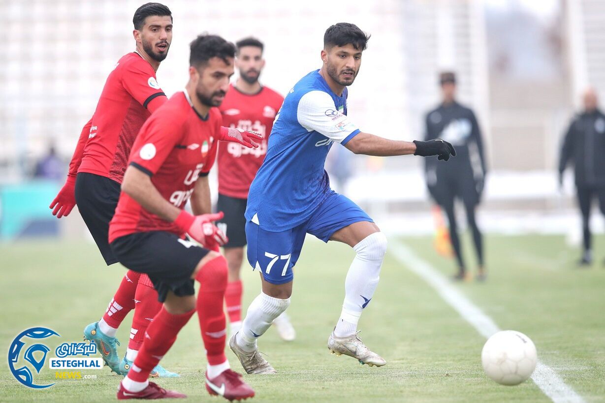 تراکتور 2-0 استقلال