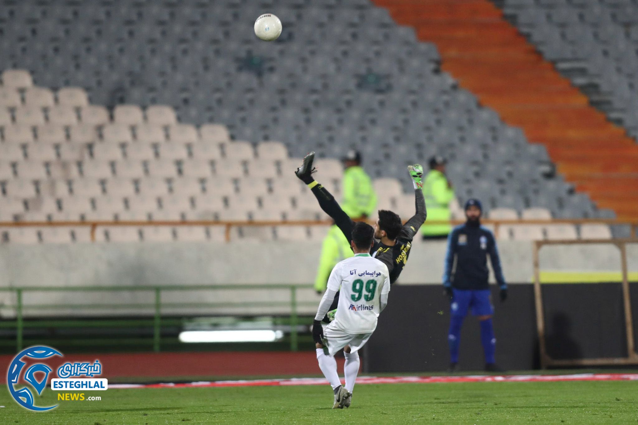 دیدار استقلال و ماشین سازی