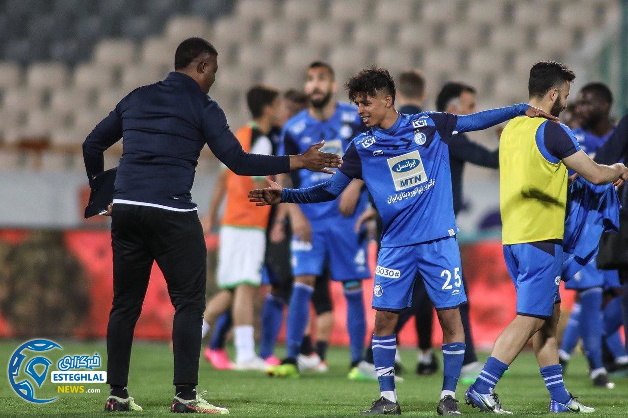 دیدار استقلال و ماشین سازی