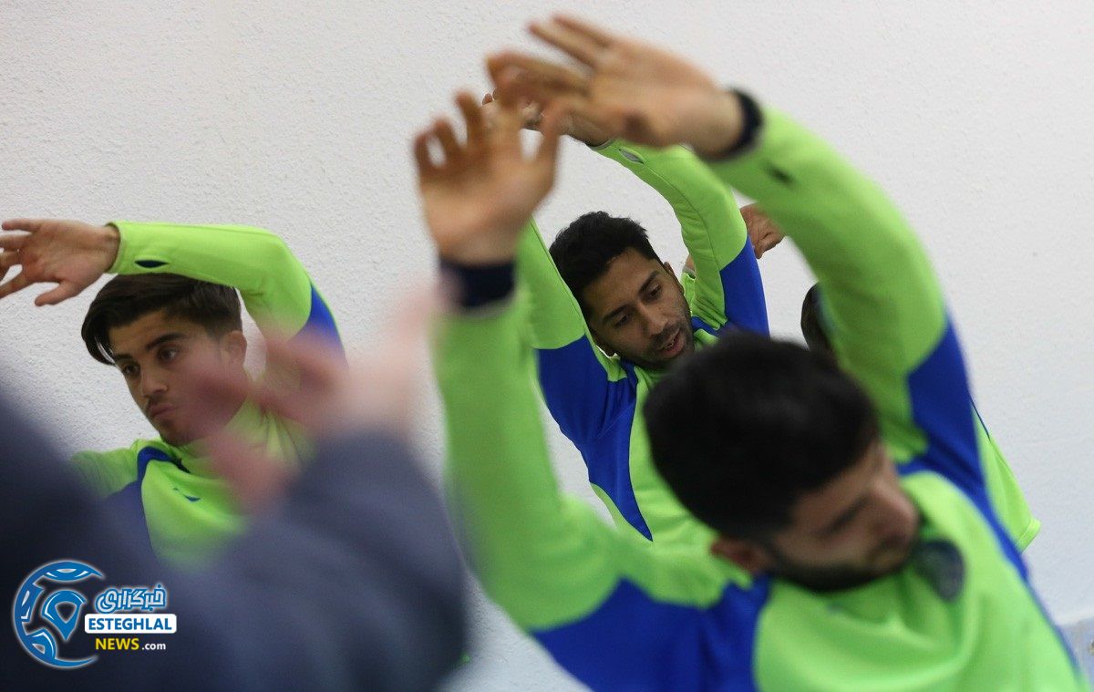 تمرین در سالن هتل المپیک اسفند