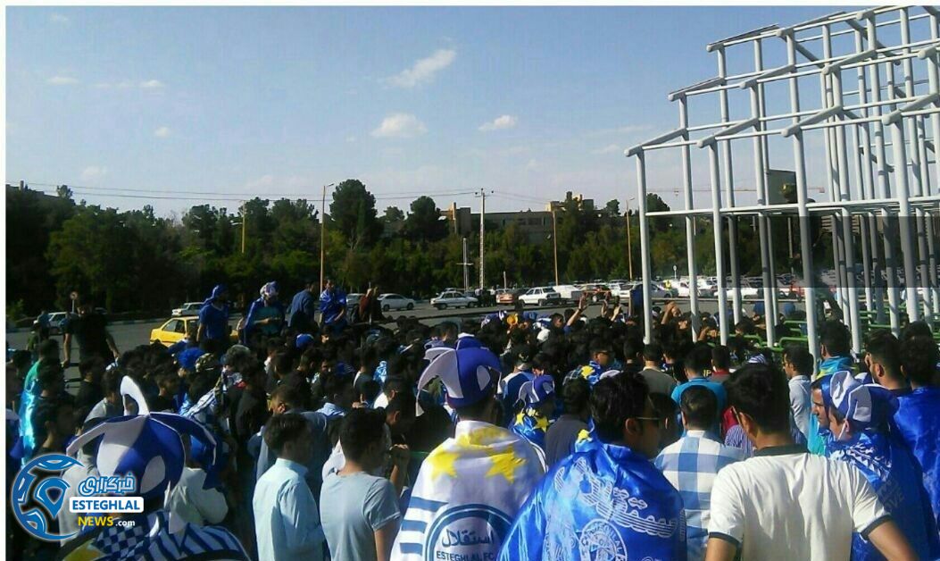 حواشی دیدار ذوب آهن و استقلال لیگ برتر97/98