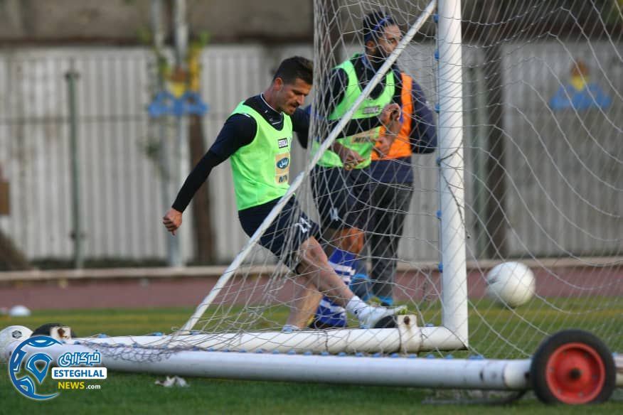 تمرین استقلال