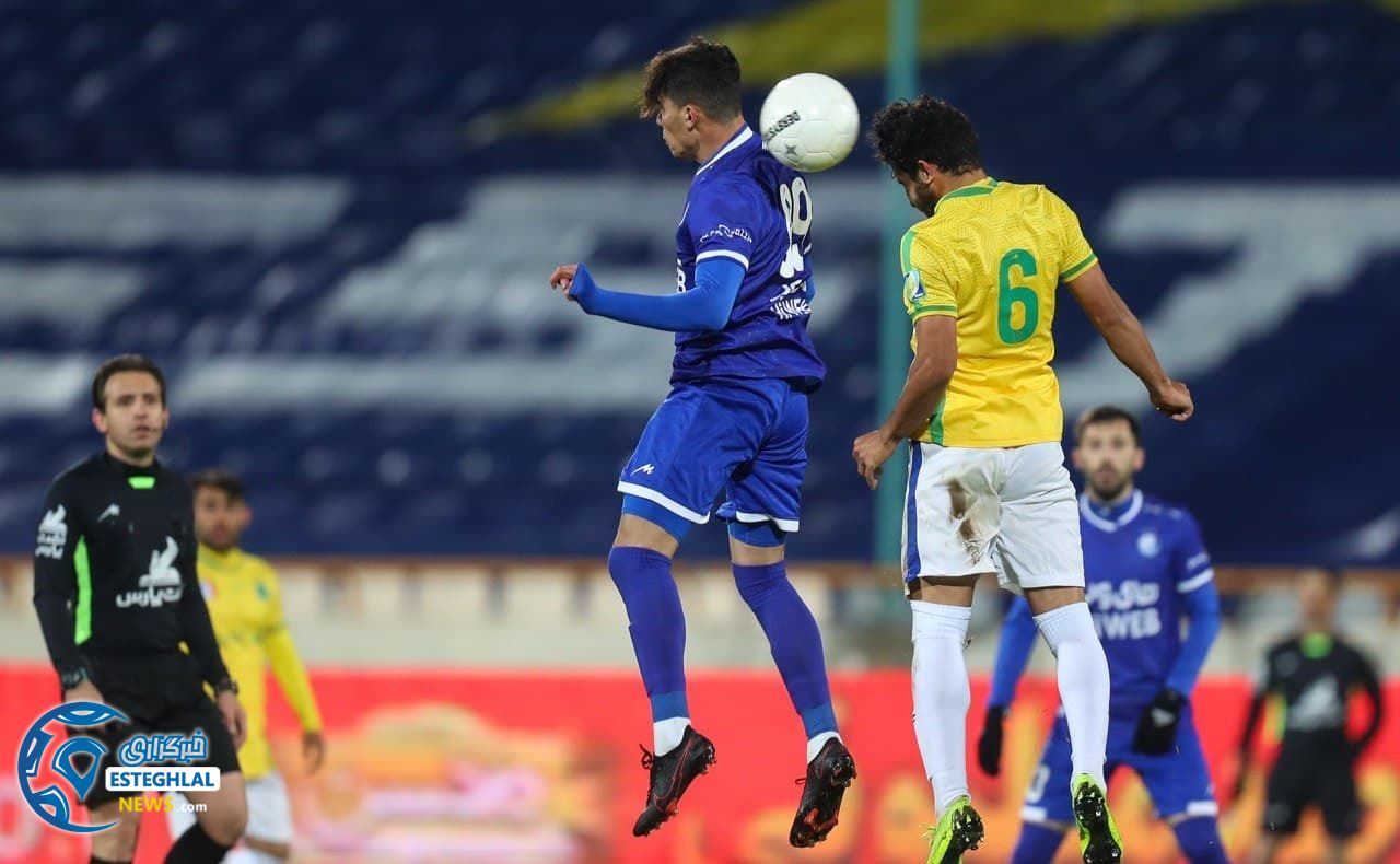 دیدار استقلال و نفت آبادان