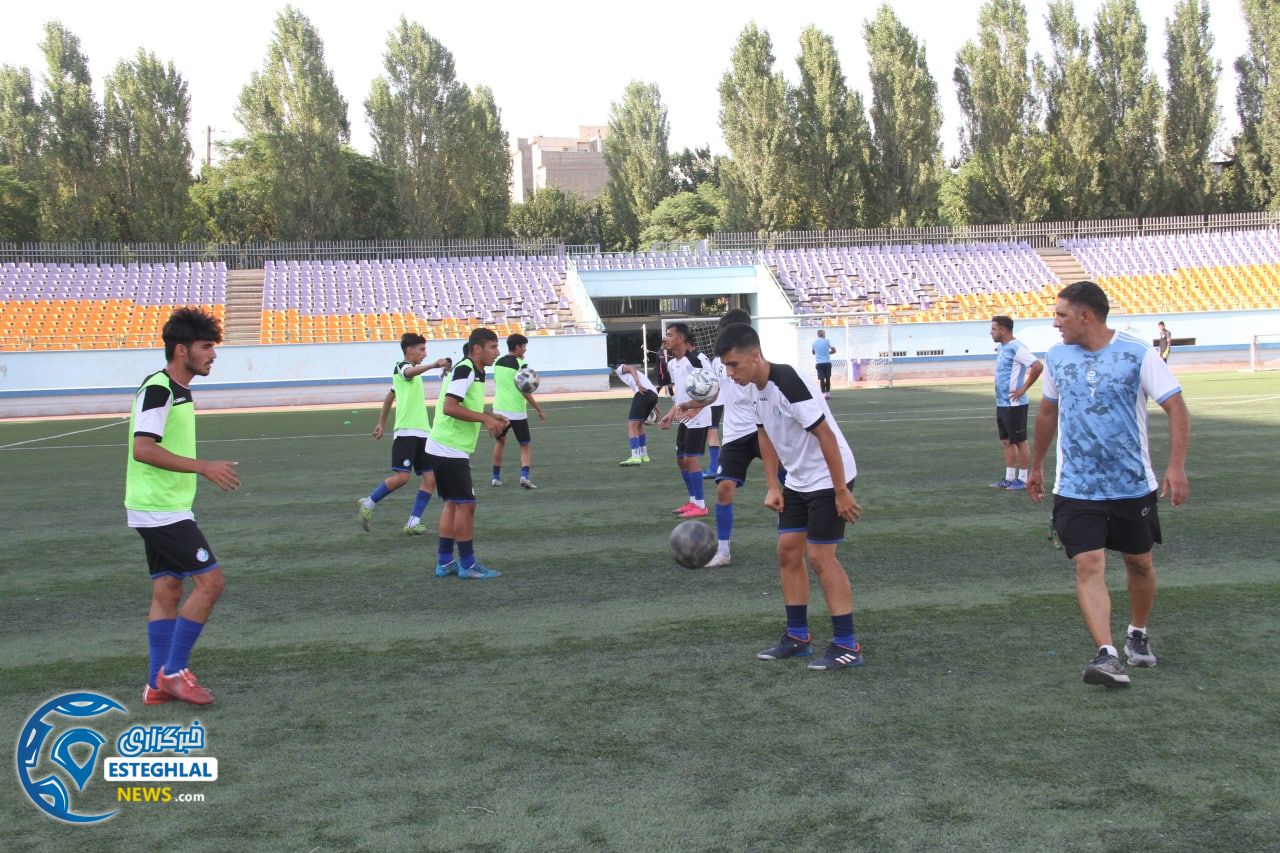 تیم نوجوانان استقلال