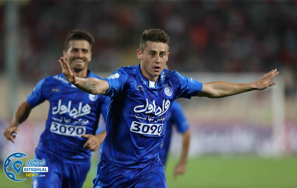 دیدار استقلالل و تراکتورسازی