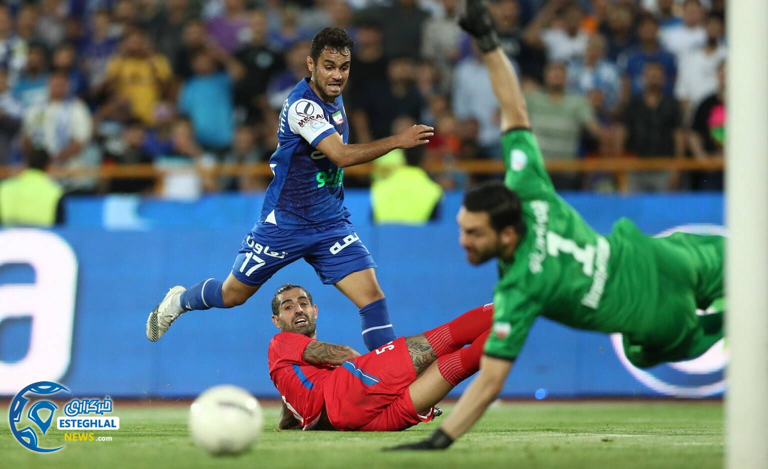 استقلال 4-0 نساجی