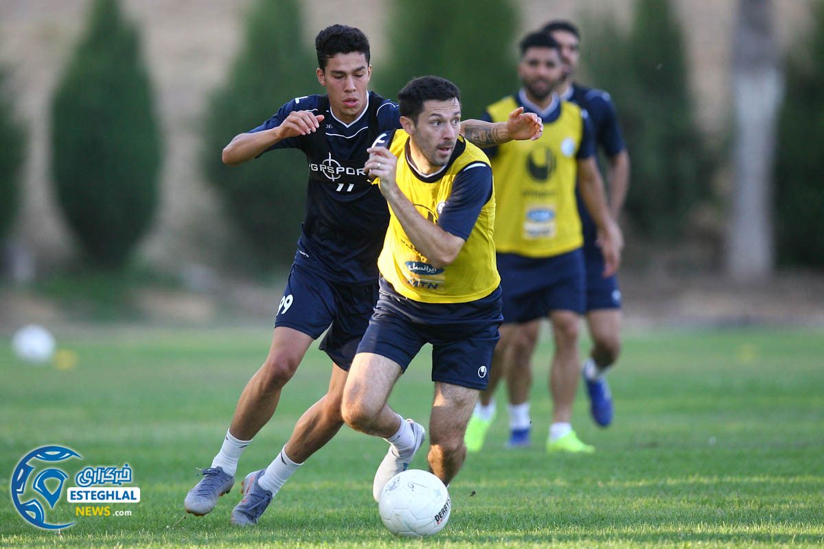 تمرین استقلال