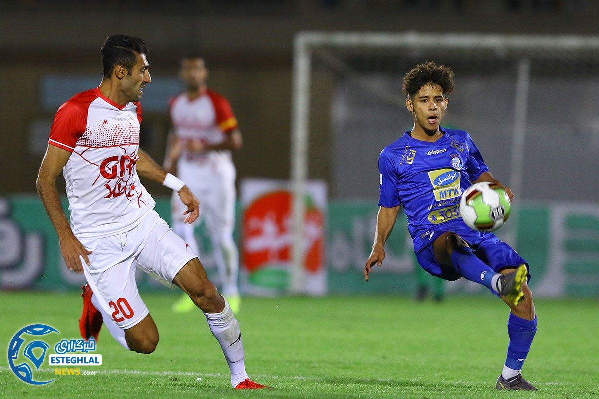 دیدار گل ریحان و استقلال