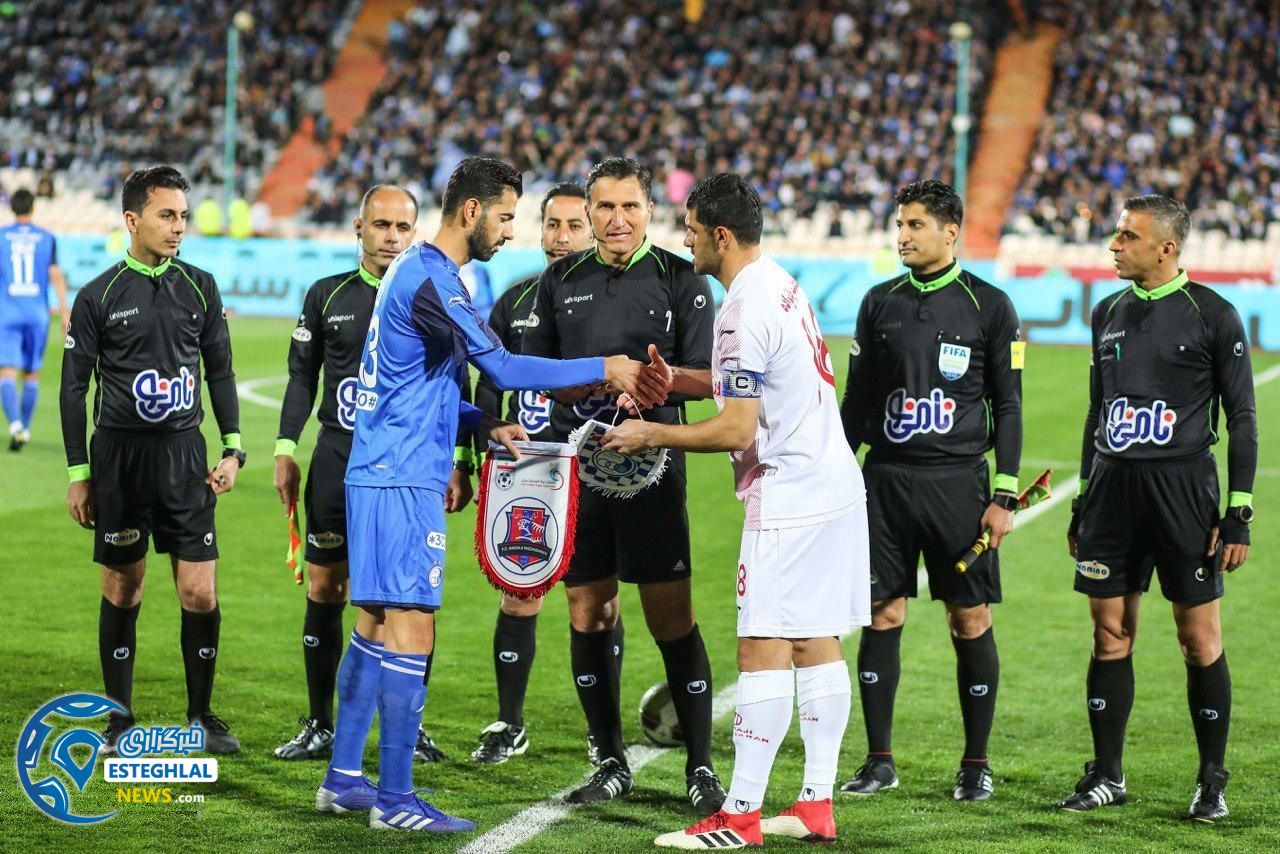 دیدار استقلال و نساجی