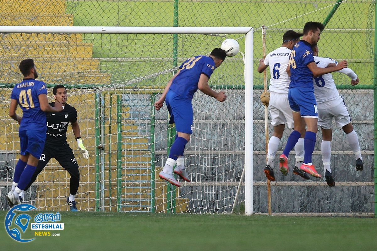 دیدار دوستانه استقلال و پیکان