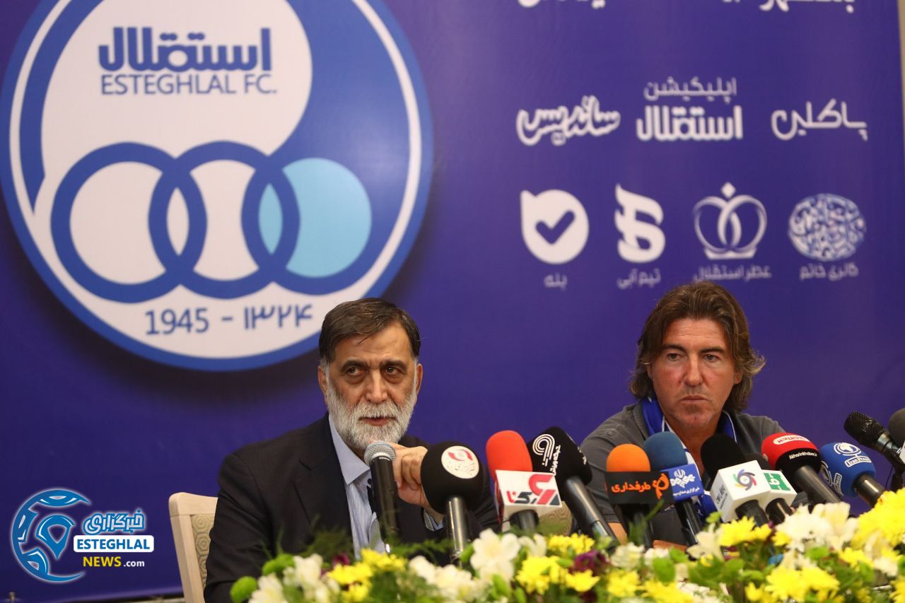 مصطفی آجورلو