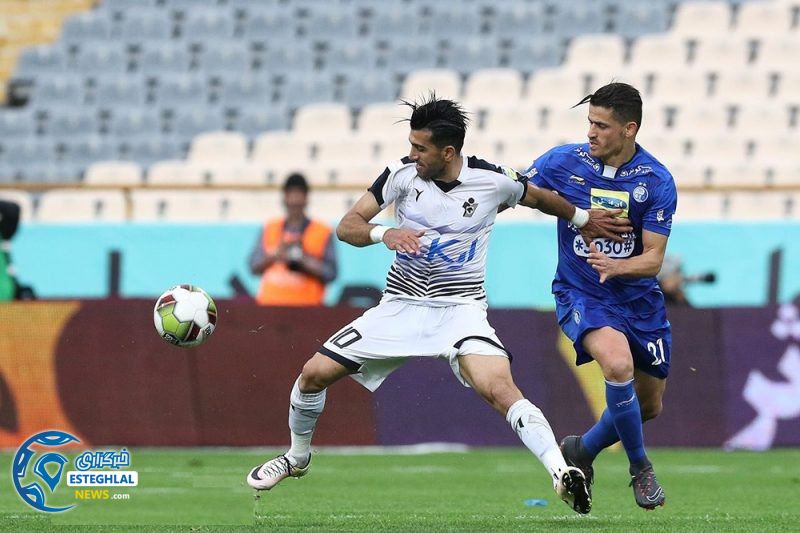 دیدار استقلال و پیکان