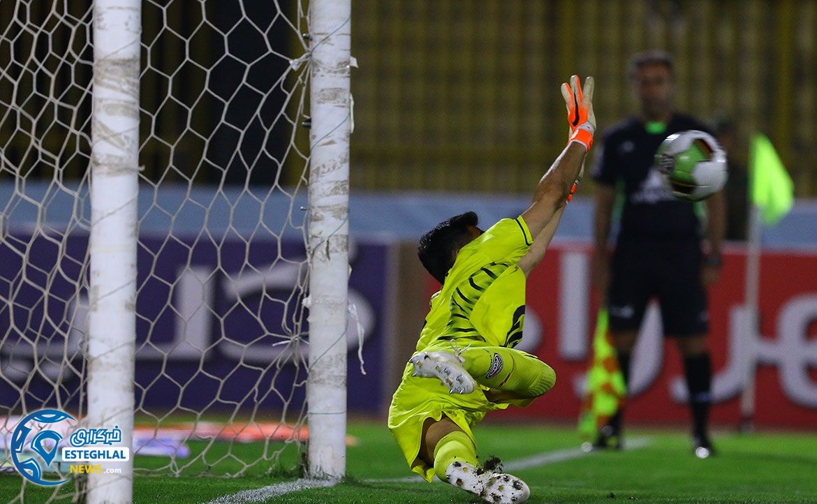 دیدار گل ریحان و استقلال