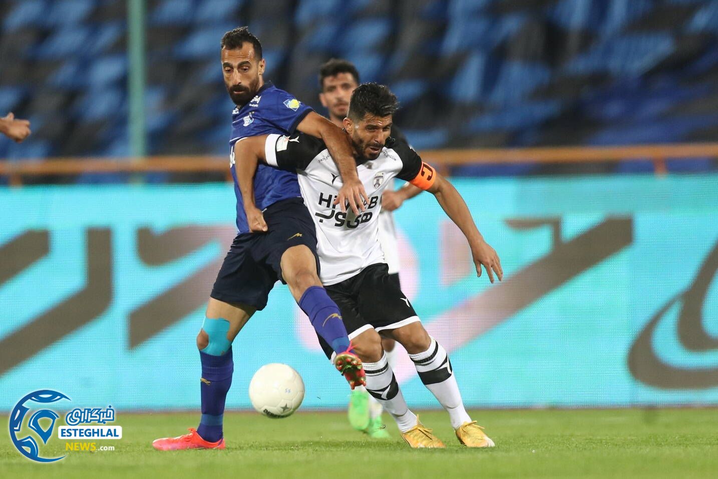 استقلال 1-0 هوادار