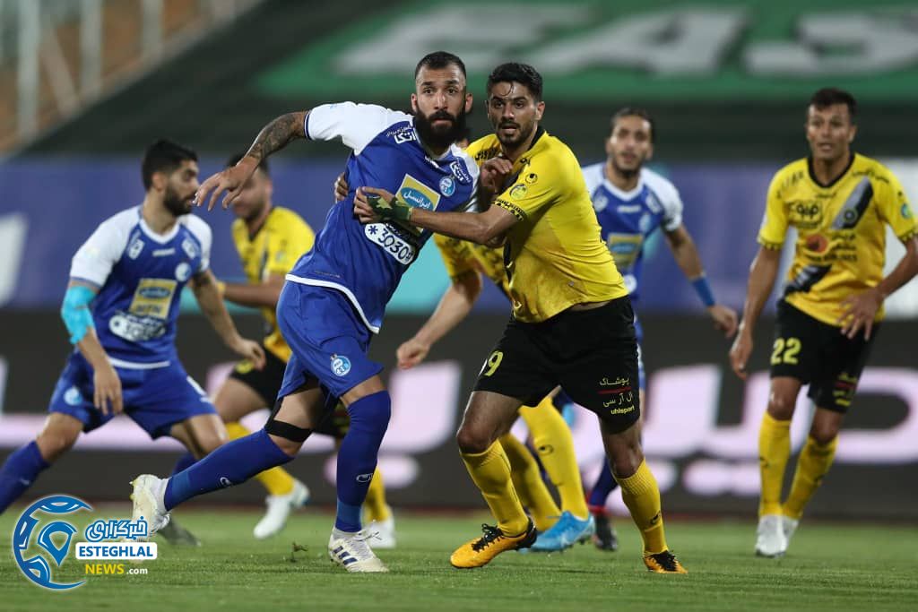 دیدار استقلال و سپاهان