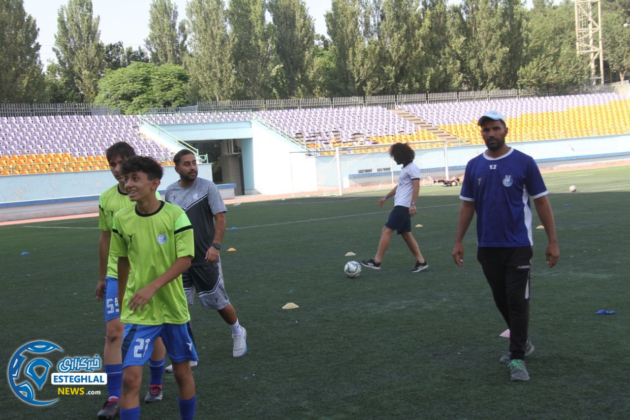 تیم نونهالان استقلال