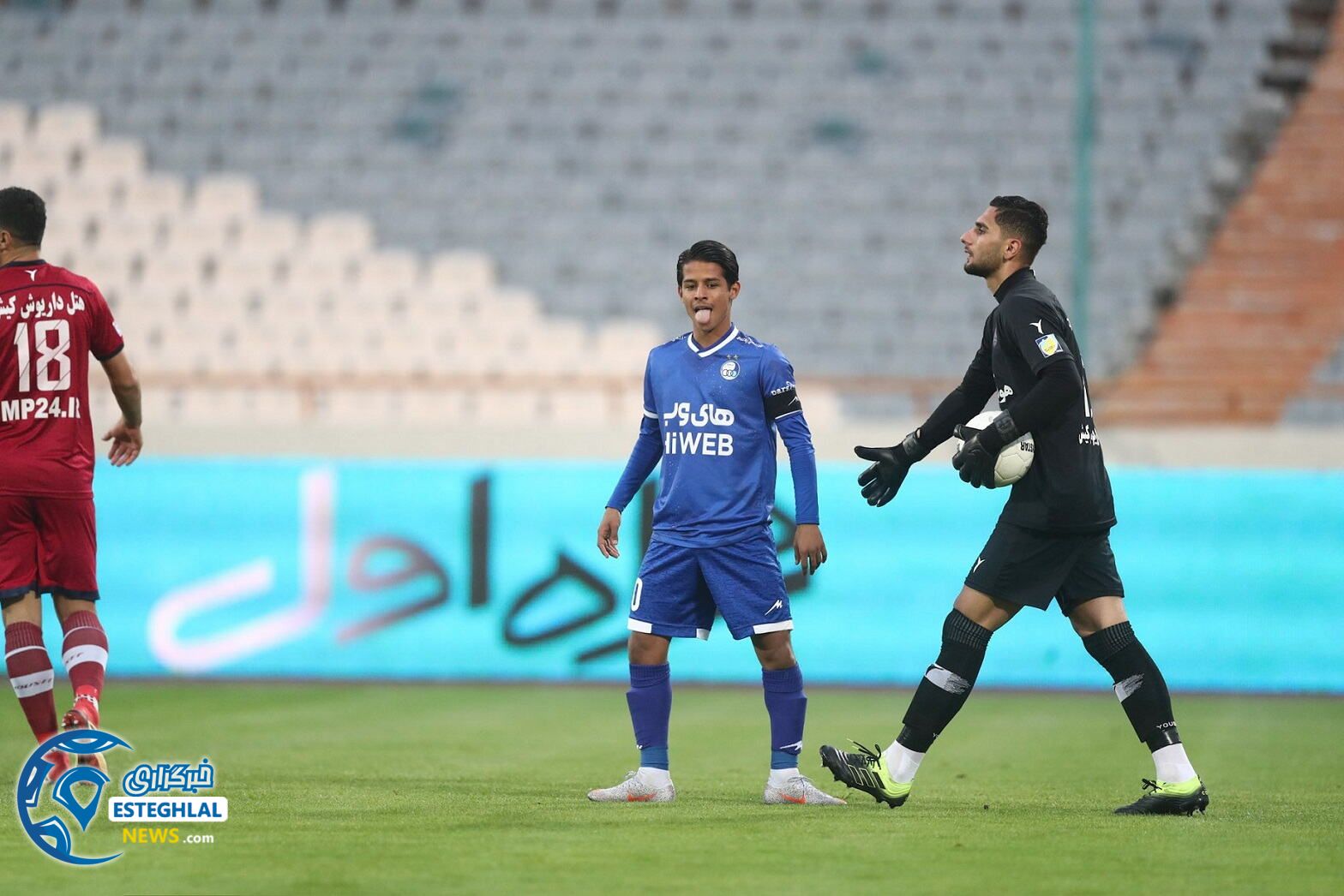 استقلال 1-0 نساجی