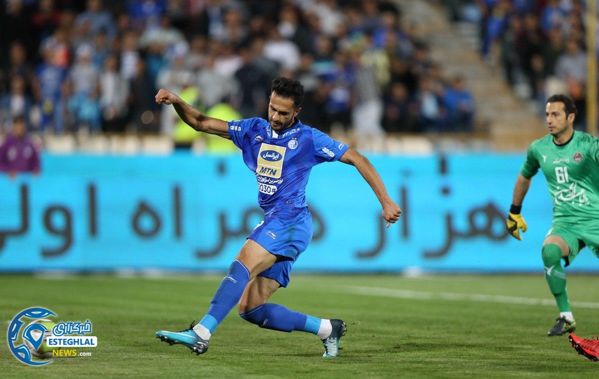 دیدار استقلال و مشکی پوشان خراسان