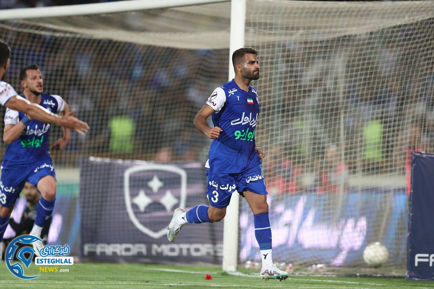 استقلال 1-2 پیروزی